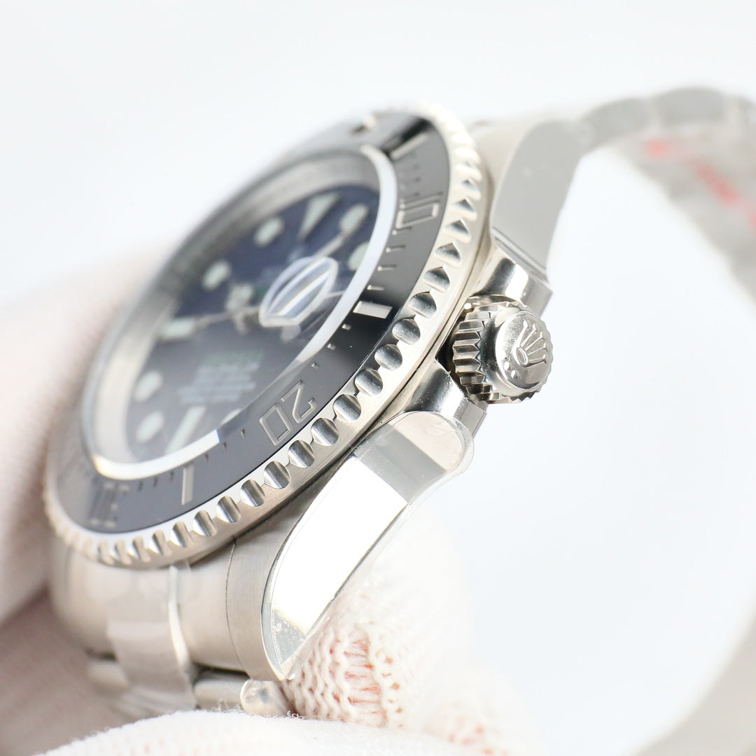 L Size - P-Hunter -Blue Black -White 904L Steel -Automatic- 44mm