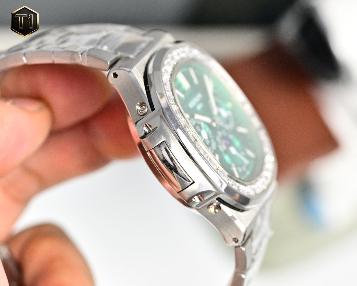 Green Silver -Rhinestone bezel- Silver 904L Steel - Automatic 240- 40mm