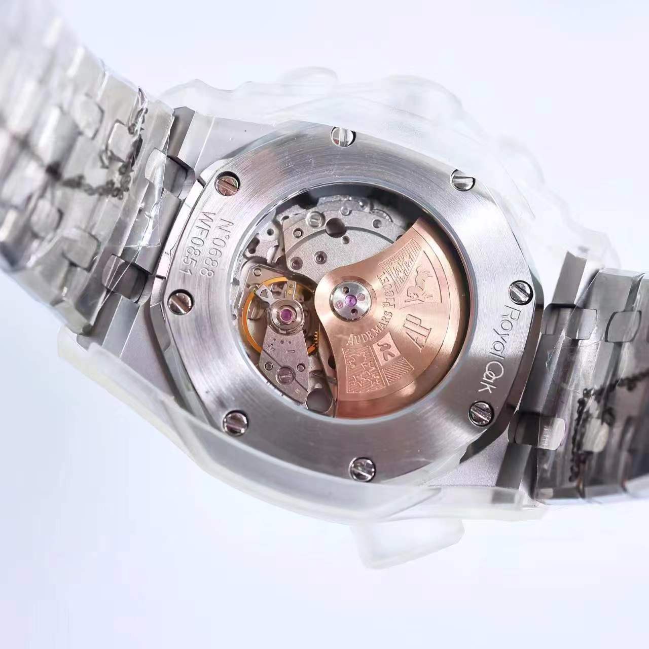 Classic 15400ST - Black 904L Steel - Silver - Automatic - 41mm
