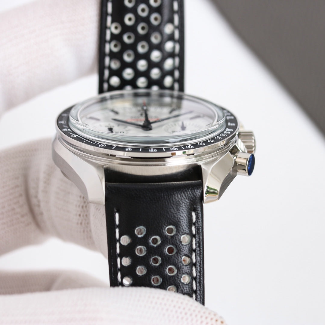 Chronograph -310.30.42.50.04.001 - White - Black Leather- Manual winding - 42mm