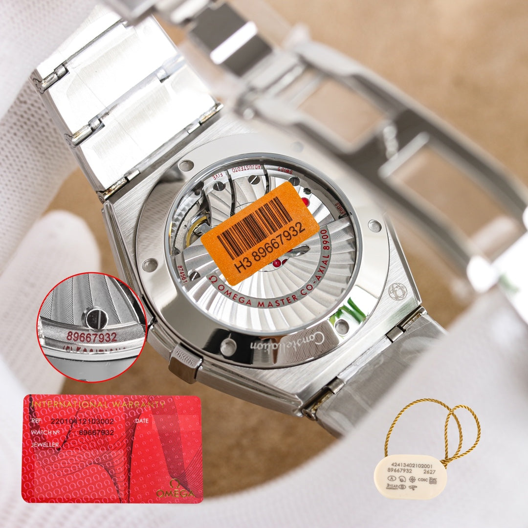 Black - Silver 904L Steel- Automatic - 41mm