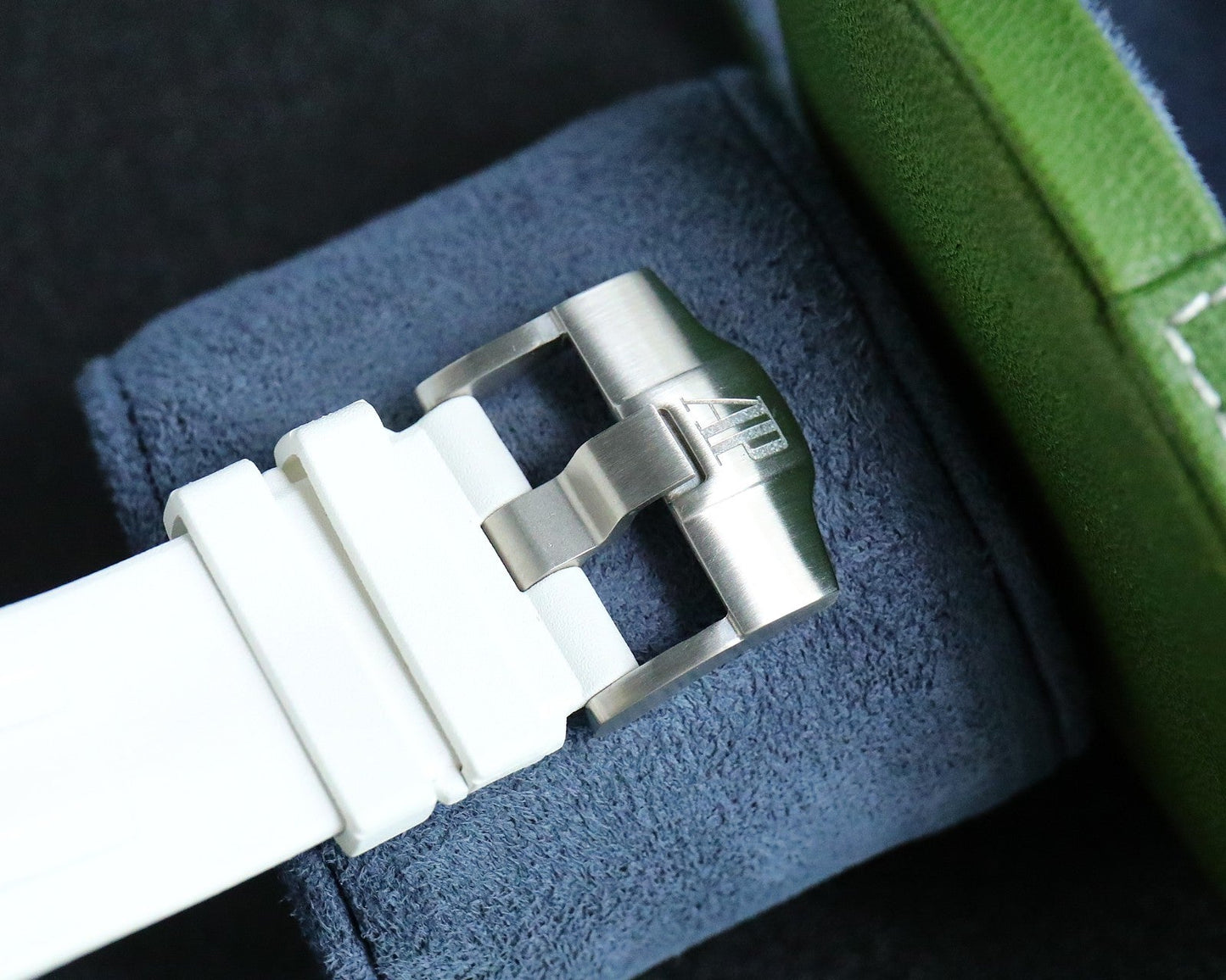 Replacement Compensation Watch - White Rubber- Automatic - 44mm