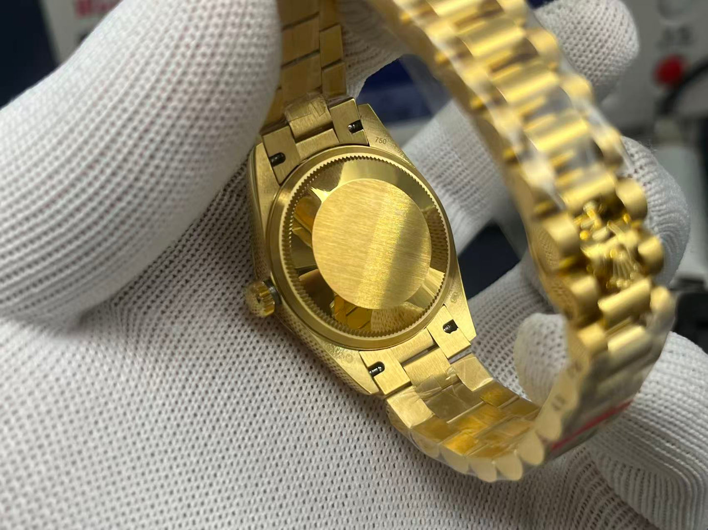 LADY -Yellow gold -Rhinestone bezel- Yellow 904L Steel - cal.2671 -Automatic - 31mm