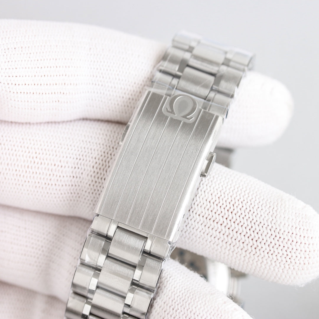 Black White - Thickened Sapphire Glass -904L Steel- 3861 Manual Winding - 44mm