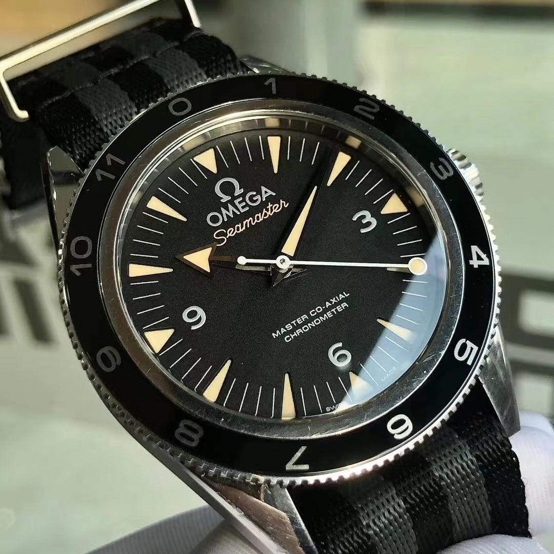 Black Silver - Black Grey Strap - Automatic - 41mm