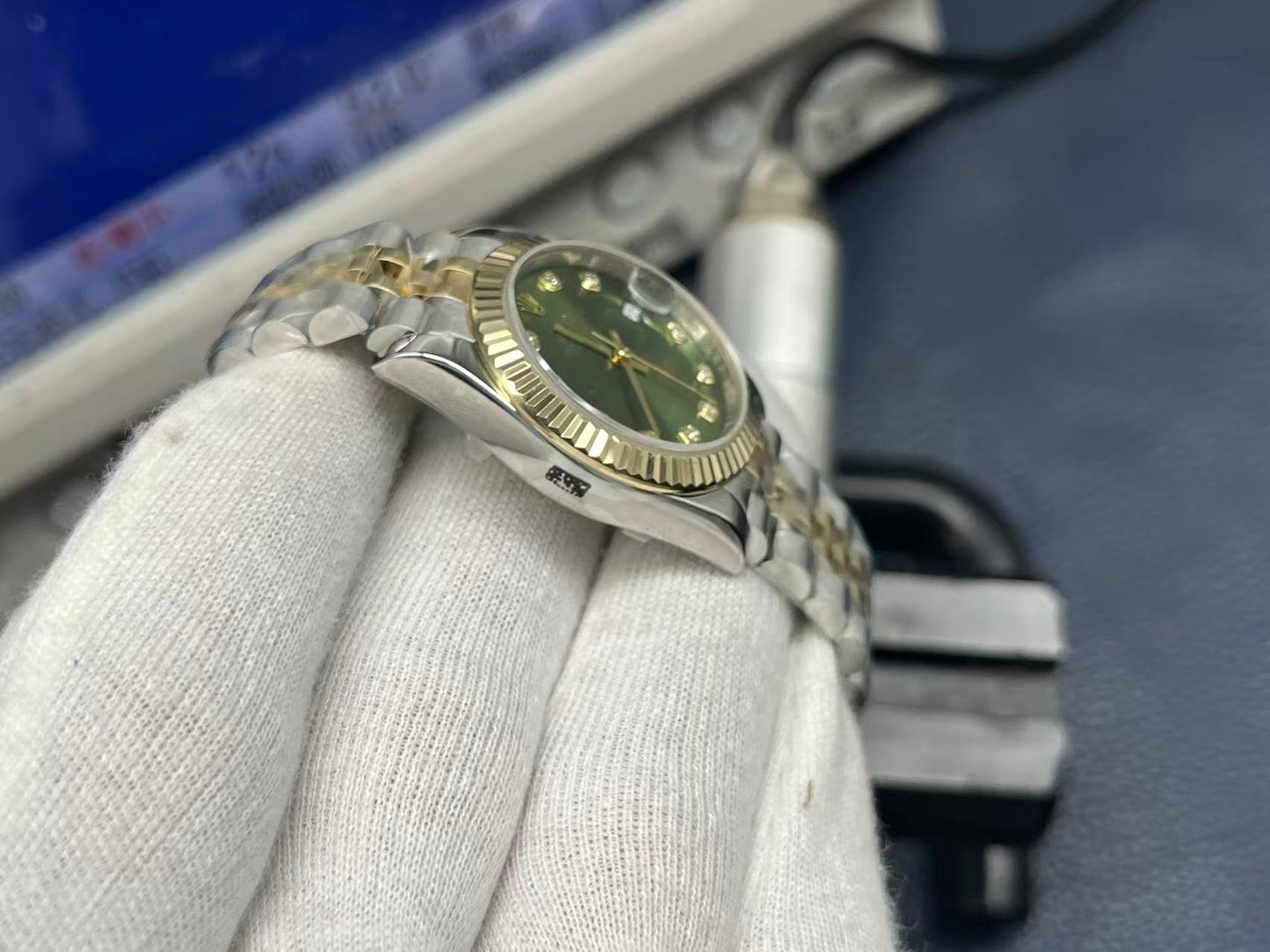 LADY -Green -Rhinestone bezel- 904L Steel - cal.2671 -Automatic - 31mm