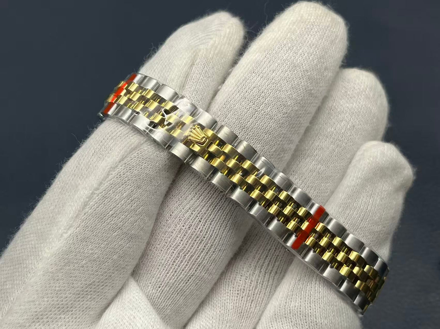 LADY -Yellow Gold- Silver 904L Steel - cal.2671 -Automatic - 31mm