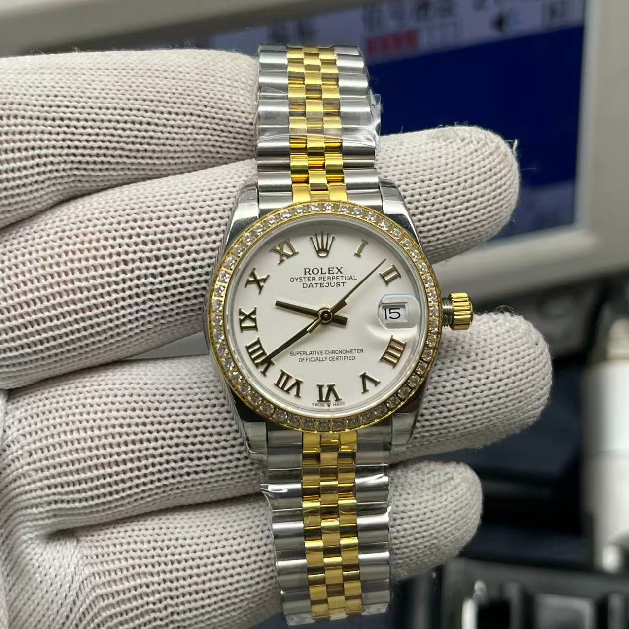 LADY -White -Rhinestone bezel- 904L Steel - cal.2671 -Automatic - 31mm