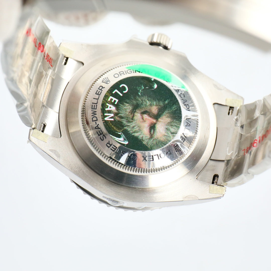 L Size - P-Hunter -Blue Black -White 904L Steel -Automatic- 44mm