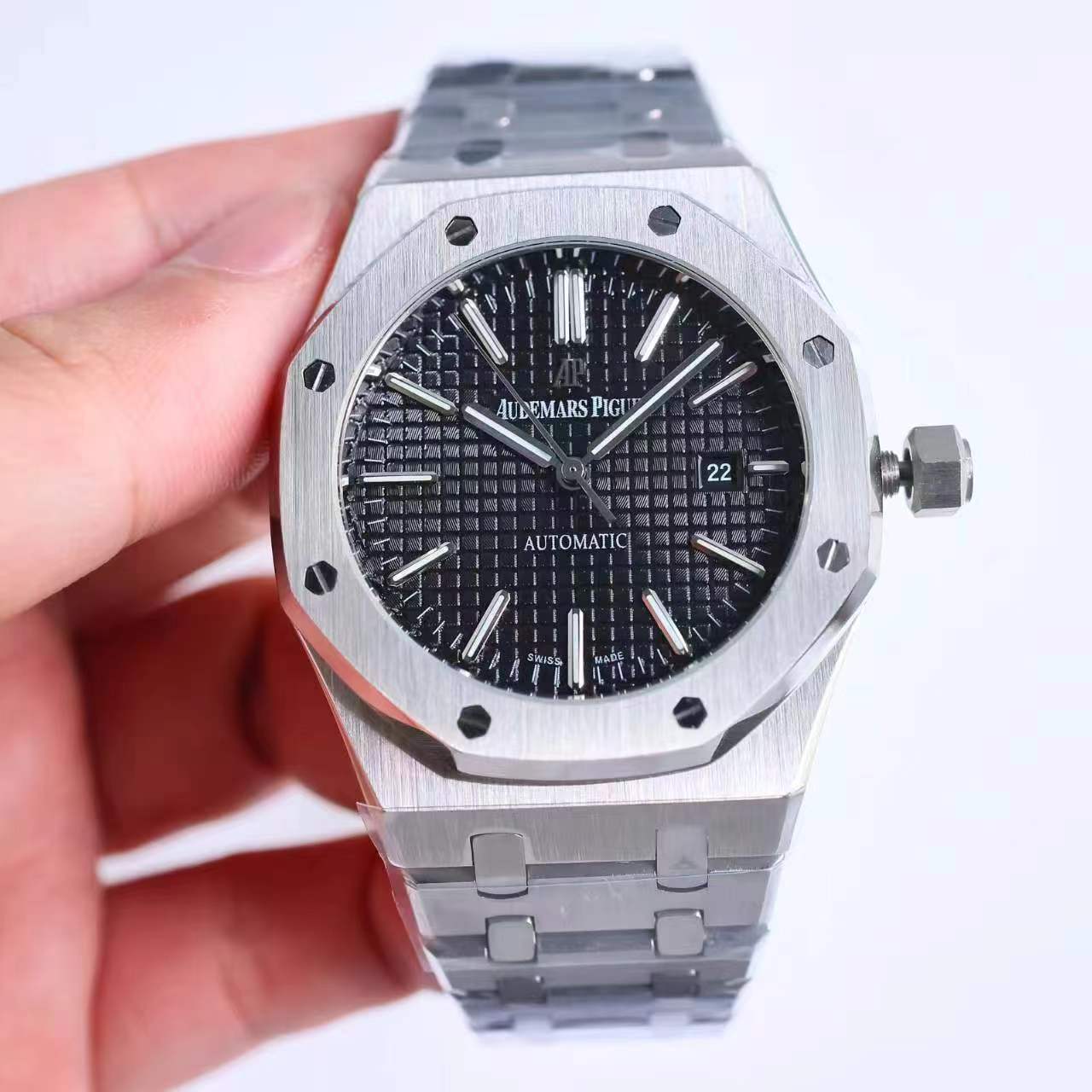 Classic 15400ST - Black 904L Steel - Silver - Automatic - 41mm