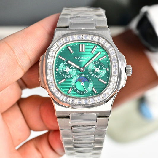 Green Silver -Rhinestone bezel- Silver 904L Steel - Automatic 240- 40mm