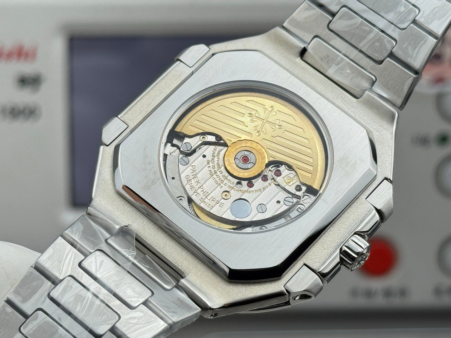 White Square - Ultra-thin - Silver 904L Steel - Automatic 330SC- 45mm