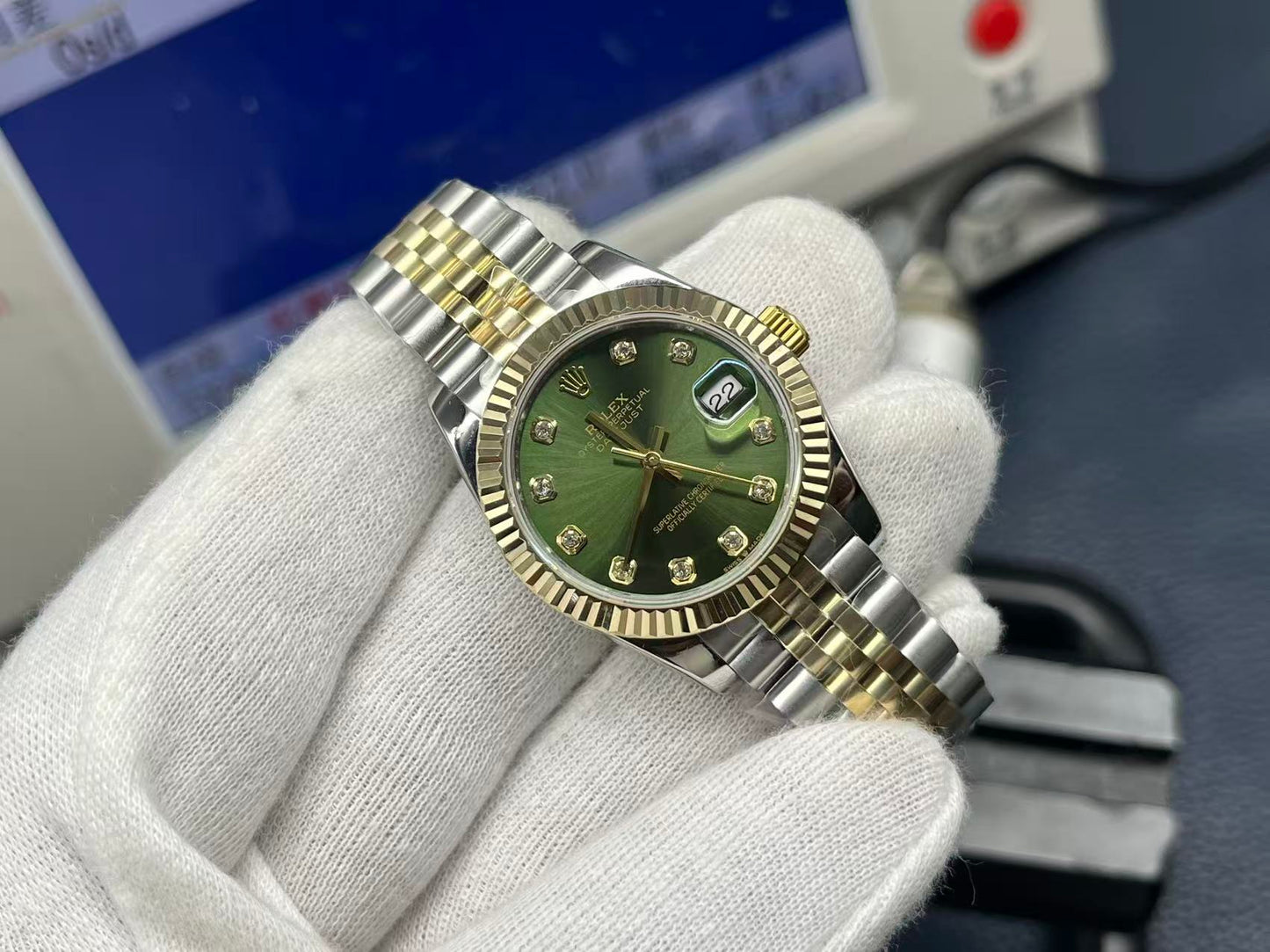 LADY -Green -Rhinestone bezel- 904L Steel - cal.2671 -Automatic - 31mm