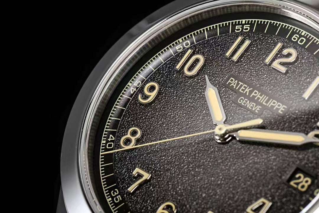 Grey -Frosted Face - Black rubber - Automatic - 40mm