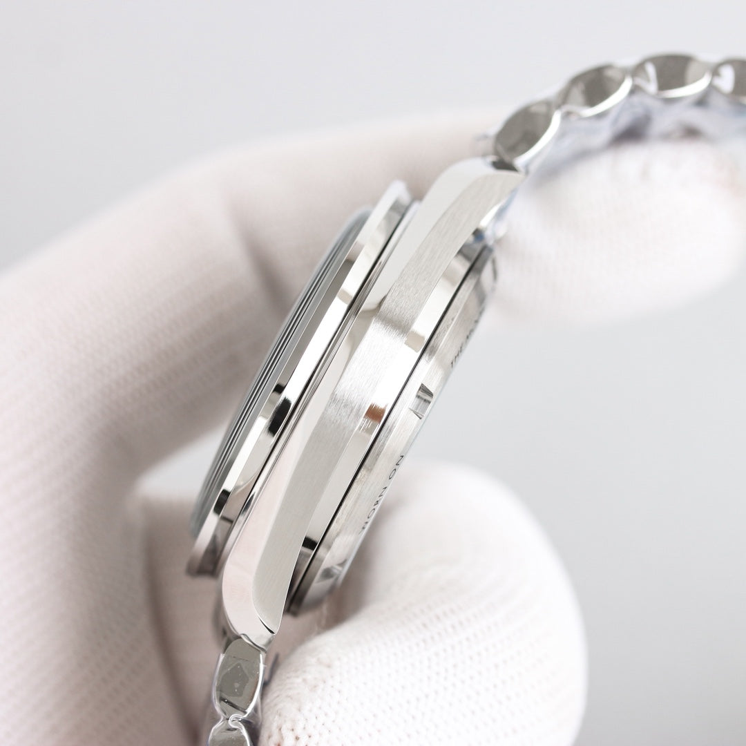 Black White - Thickened Sapphire Glass -904L Steel- 3861 Manual Winding - 44mm