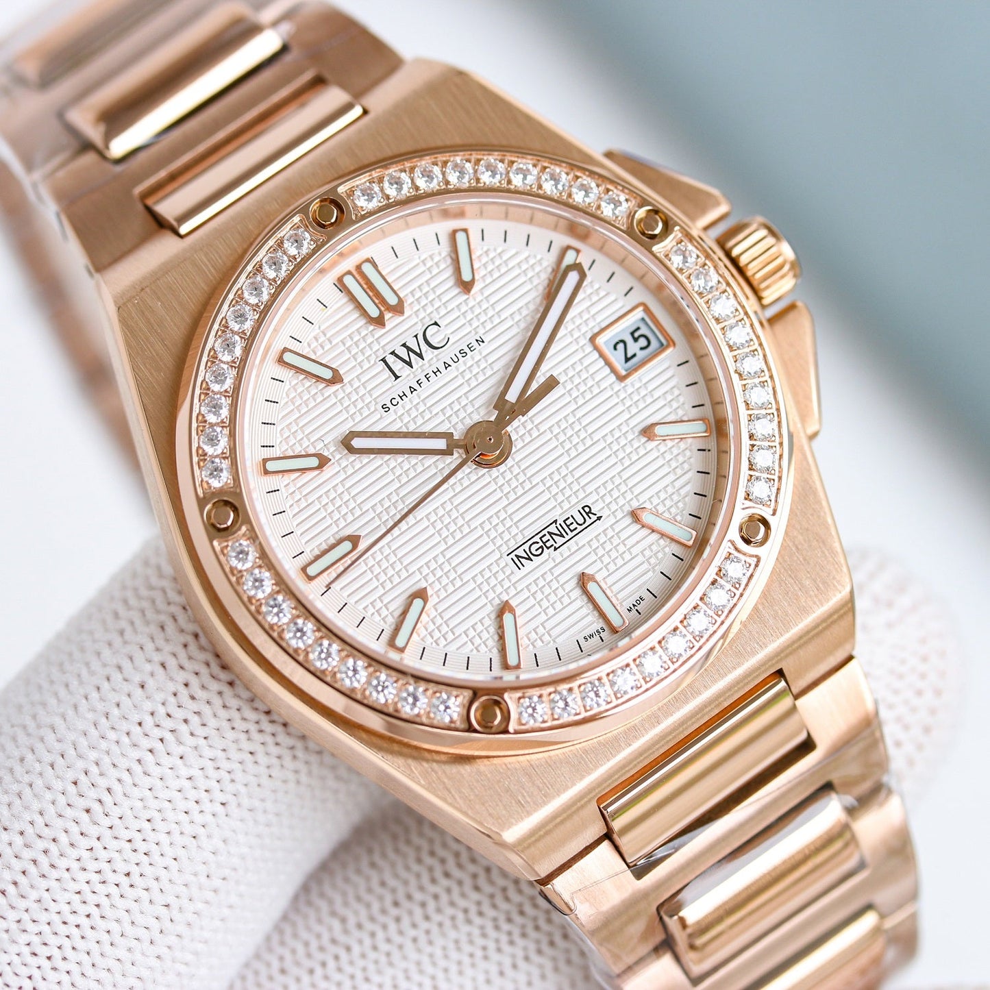 LADY -White -Rhinestone bezel- Yellow gold 904L Steel - Automatic -35mm